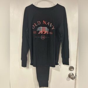 Men’s Old Navy Black Plaid Bear Graphic Pajama Set